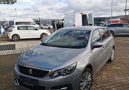 Peugeot 308 SW | Automatik | Leder | AHK | Kamer