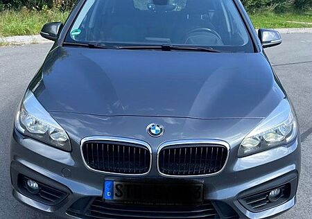 BMW 216d Active Tourer Advantage mit AHK