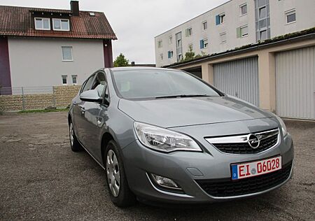 Opel Astra J Lim. 1.Hand TÜV NEU Automatik