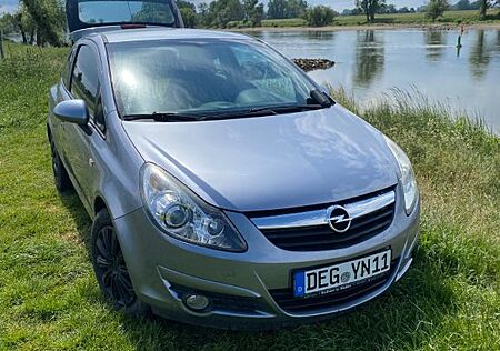 Opel Corsa 1.2 Tw. INNOVATION "110 Jahre" Easytr....