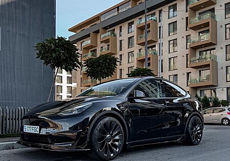 Tesla Model Y Performance AWD * FGC EDITION
