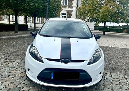 Ford Fiesta 1,25 44kW TÜV 2 Jahre!!