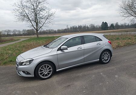 Mercedes-Benz A 200 -