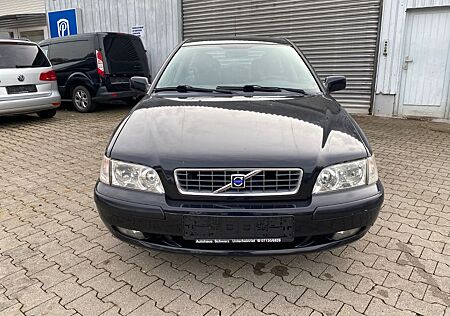 Volvo V40 Classic Limited Edition 1.8*Leder*TÜV Neu*