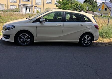 Mercedes-Benz B 180 Ehemaliges Taxi sucht neuen Besitzer - MB 180 d