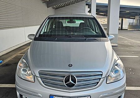 Mercedes-Benz B 150 -