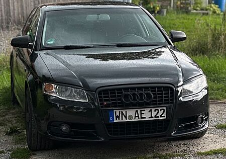 Audi A4 3.2 FSI tiptronic quattro -