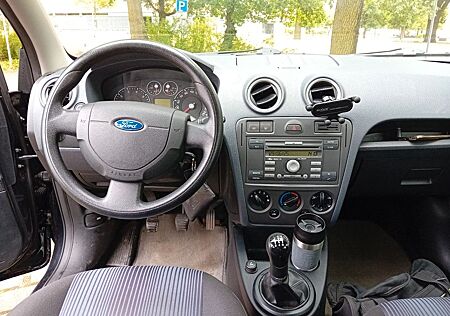 Ford Fusion 1,25 mit Klima,102 Tkm,Klima