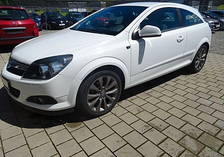 Opel Astra GTC 1.6 Turbo Sport 132kW