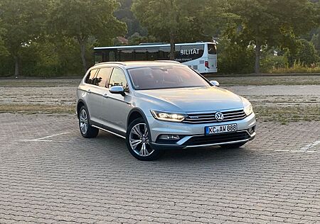 VW Passat Alltrack Volkswagen 2.0 TDI SCR 140kW DSG 4MOT A...