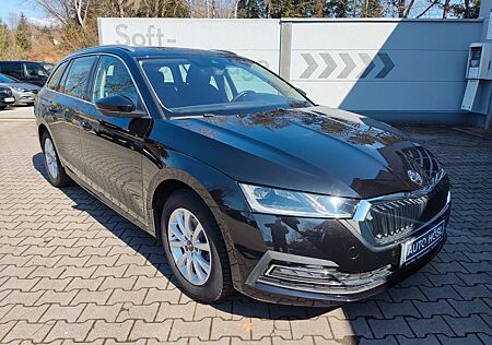 Skoda Octavia 1.5 TSI STYLE COMBI*NAVI*LED*SHZ*RFK*