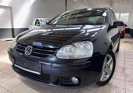 VW Golf Volkswagen V Lim. United