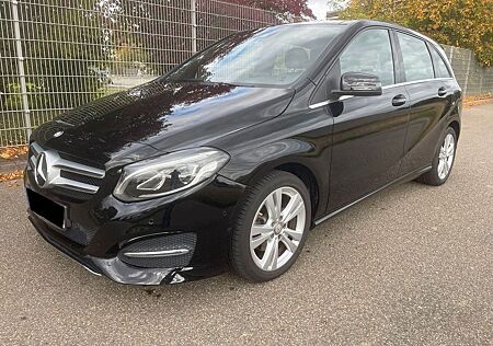 Mercedes-Benz B 200 gebraucht kaufen Mercedes-Benz B 200 B 200d PANO AHK NAVI LED TÜV 06/2027