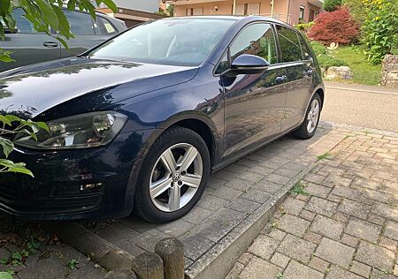 VW Golf Volkswagen 1.2 TSI 63 kW Comfortline Comfortline