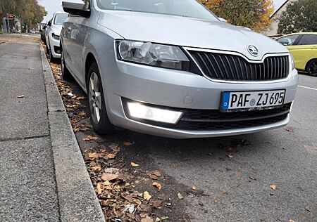 Skoda Rapid 1.2 TSI Ambition Spaceback Ambition