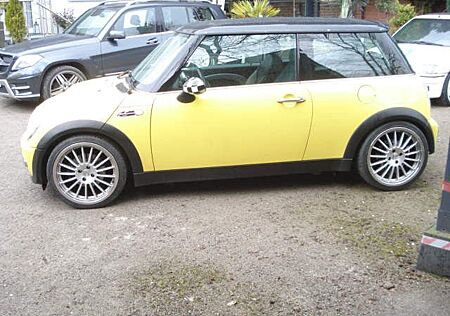 Mini Cooper ONE 18" KLIMA Panorama neue Kupplung TOP