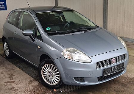 Fiat Grande Punto gebraucht kaufen Fiat Grande Punto 1.4 8V Dynamic, Klima, Tüv Neu