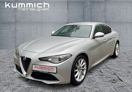 Alfa Romeo Giulia Super 2.0T 200PS Navi/Sitzheizung
