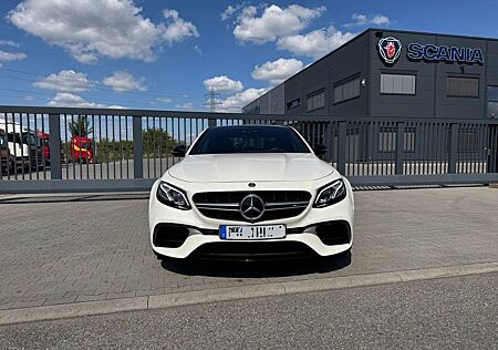 Mercedes-Benz E 63 AMG Mercedes-AMG E 63 S 4MATIC+ Autom. ...