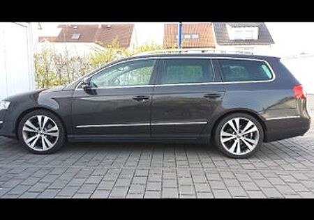 VW Passat Variant Volkswagen 2.0 TDI DPF DSG 125kW Highlin...