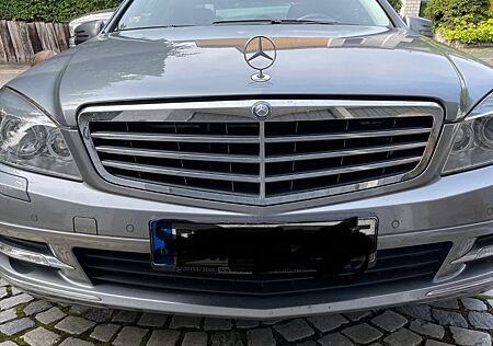 Mercedes-Benz C 180 CGI BlueEFFICIENCY ELEGANCE Autom. ELE...