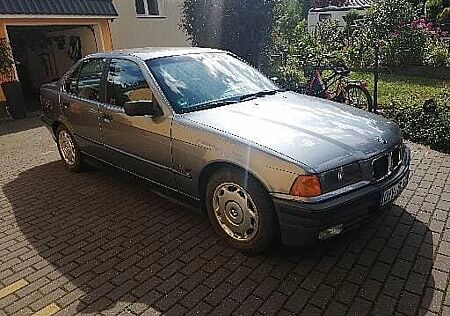 BMW 318i (Oldtimer)