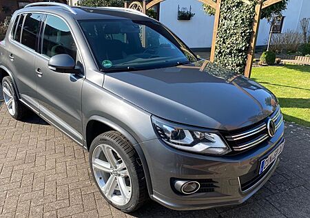 VW Tiguan Volkswagen 2.0 TSI 155kW DSG 4MOTION R-Line