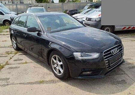 Audi A4 AVANT 2.0 TDI AMBITION XENON PANO NAVI 1 Hand