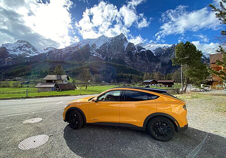 Ford Mustang Mach-E 269 PS, 2022, 1. Hand, B&O, Pano