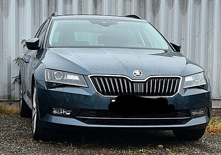 Skoda Superb gebraucht kaufen Skoda Superb 2.0 TDI SCR DSG Active Combi Active