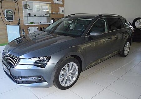 Skoda Superb Combi 2.0 TDI Style LED Navi AHK Sitzheiz