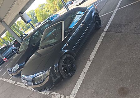 Audi A4 2.4 Cabriolet -