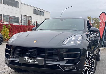 Porsche Macan Turbo mit Performance Paket