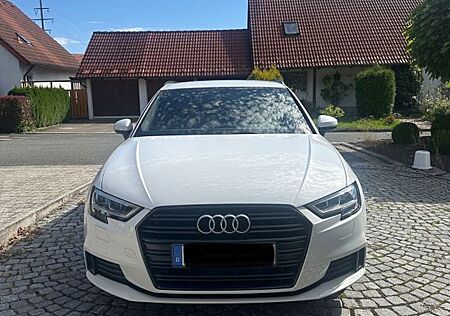 Audi A3 35 TFSI S tronic Sportback S-Line 18 Zoll-Räd