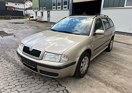 Skoda Octavia Combi Tour, TÜV Neu, Scheckheft