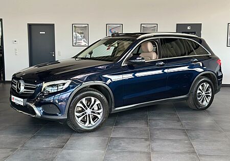 Mercedes-Benz GLC 220 GLC 220d 4Matic Exclusive 1.Hand*Distro+*Pano*AH