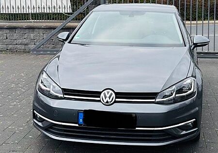 VW Golf Volkswagen 1.4 TSI 92kW DSG Highline Highline