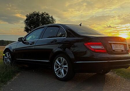 Mercedes-Benz C 180 BlueEFFICIENCY AVANTGARDE AVANTGARDE