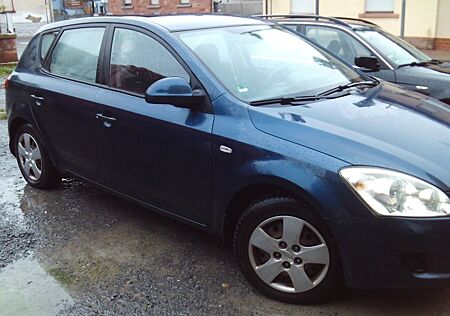 Kia ANDERE Ceed Attract