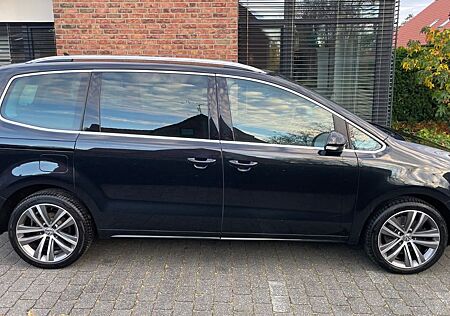 VW Sharan Volkswagen 2.0 TDI DSG 130kW BMotion Tech Highli...