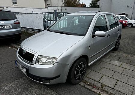 Skoda Fabia Comfort*AHK*Schiebedach*Euro4*Servo*Zentra