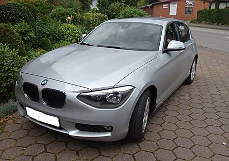 BMW 118d Sport, Navi, PDC, SHz, Klima, eSD, 2.Hd, 8R
