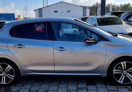 Peugeot 208 GT-Line Leder Navi Panorama PDC Klimaaut TOP