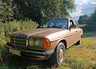 Mercedes-Benz 250 W123 H-Kennzeichen