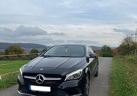 Mercedes-Benz CLA 200 Shooting Brake CLA 200 d 4MATIC DCT