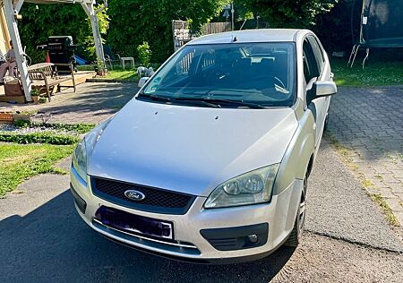 Ford Focus 1,6 Ti-VCT Connection Connection