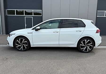 VW Golf Volkswagen VIII Lim. 1.5 Style+Alu 18+el.Sitz+VCP+LED