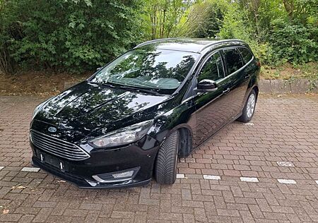 Ford Focus 1,5TDCi 88kW PowerSh. Titanium Turnier...