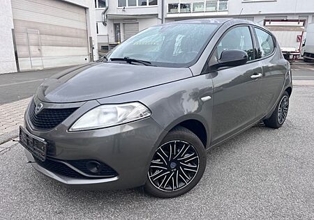 Lancia Ypsilon *Wenig KM*EURO6*