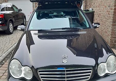 Mercedes-Benz C 200 KOMPRESSOR T AVANTGARDE Avantgarde